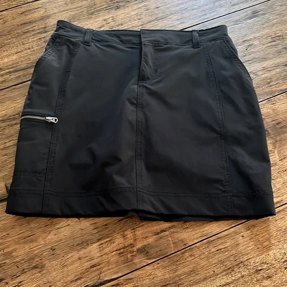 Athleta Black Golf Skirt. Size 2 - Picture 1 of 5